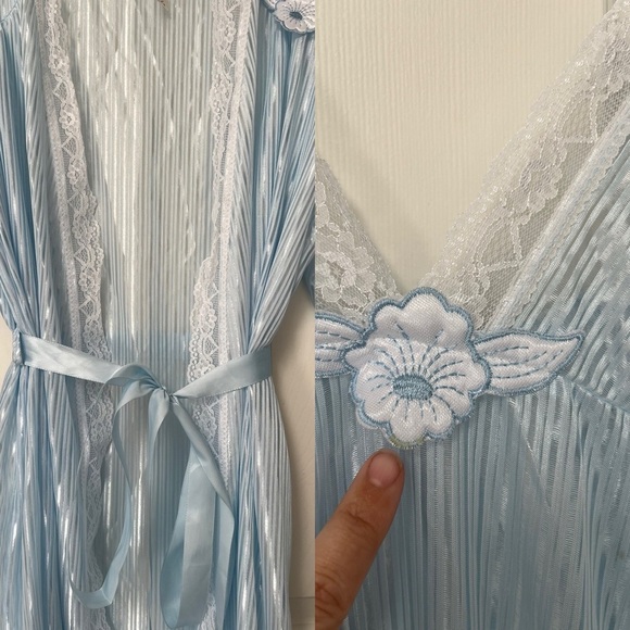 NWT Vintage 70s 80s Baby Blue Pleated Nightgown & Robe Set - Picture 15 of 15